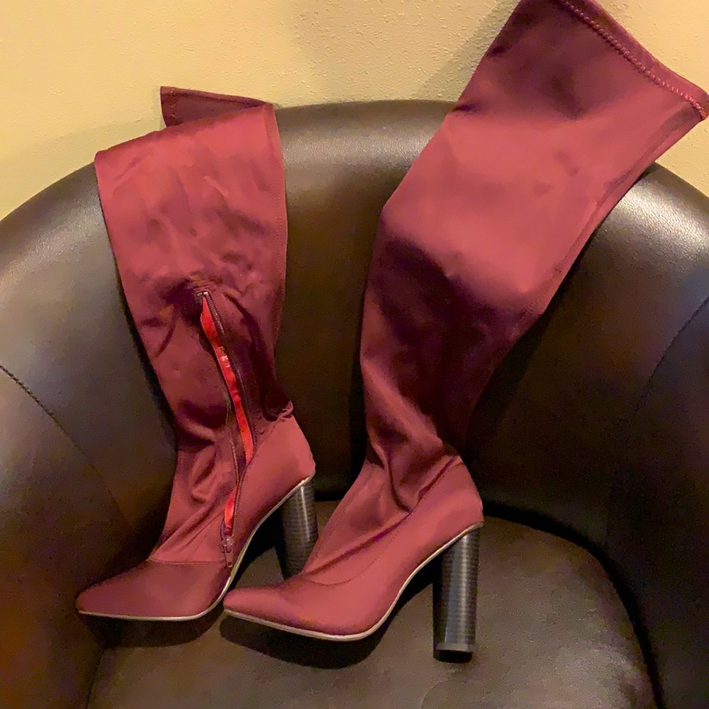Stretch thigh/knee high maroon boots